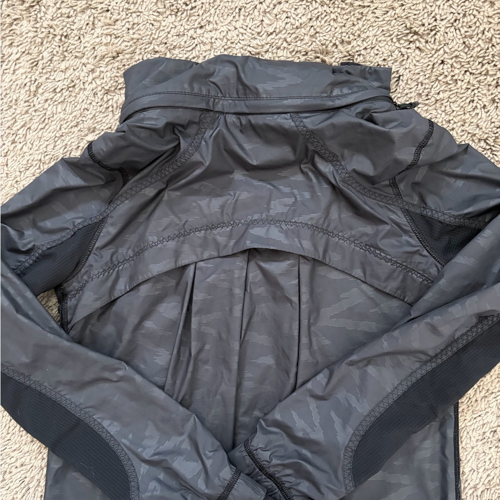 Ivivva Jacket by Lululemon Speed Ahead Jacket Black Zip Up Hooded Windbreaker - Picture 5 of 7